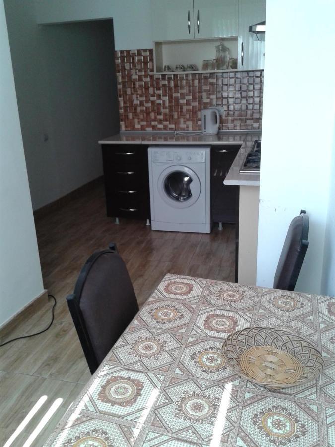 Apartments Azatutyan Avenue 9, Кв 19 Erevan Exterior foto
