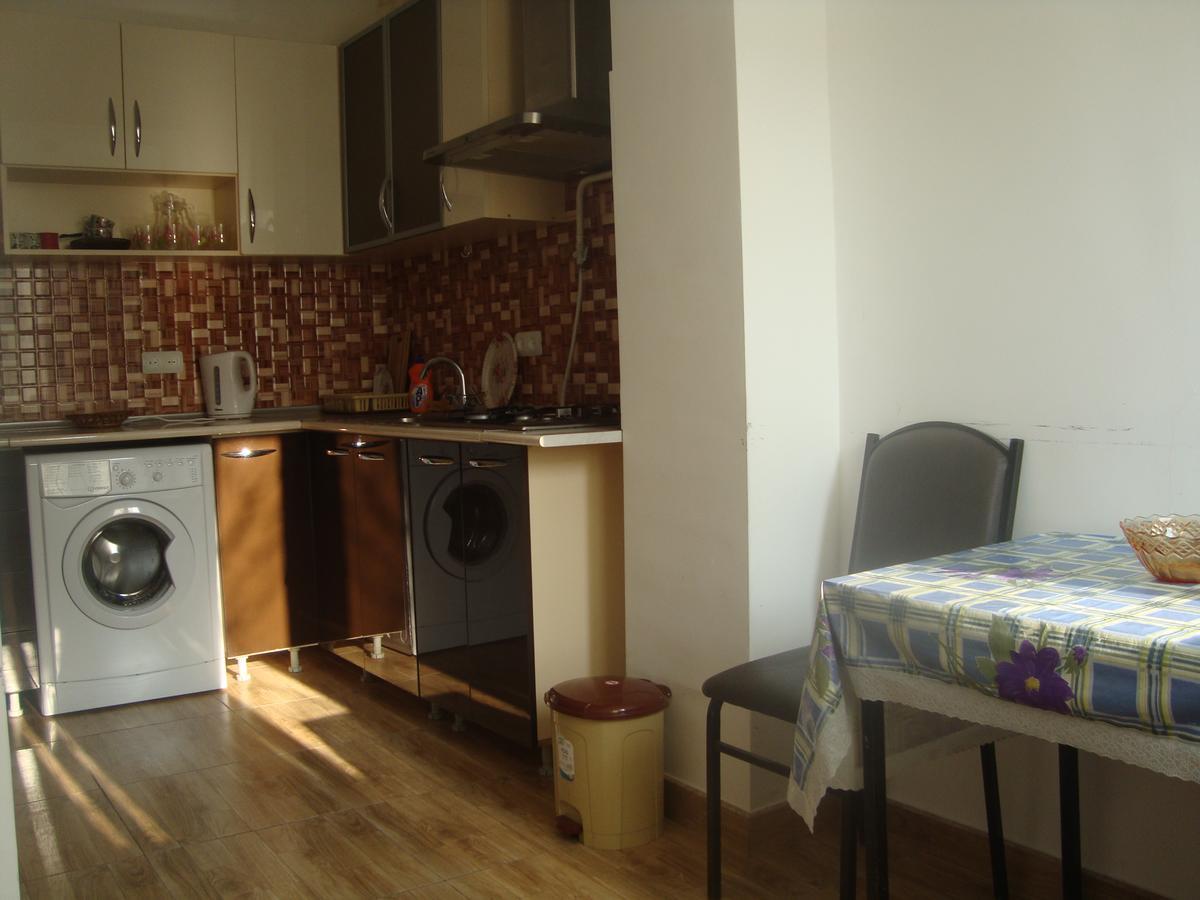 Apartments Azatutyan Avenue 9, Кв 19 Erevan Exterior foto